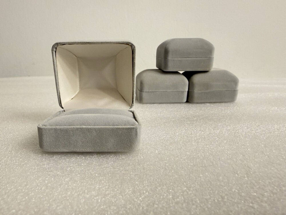 4 Gray Velvet Ring Boxes Empty Jewelry Gift Cases 2.25” x 1.75”